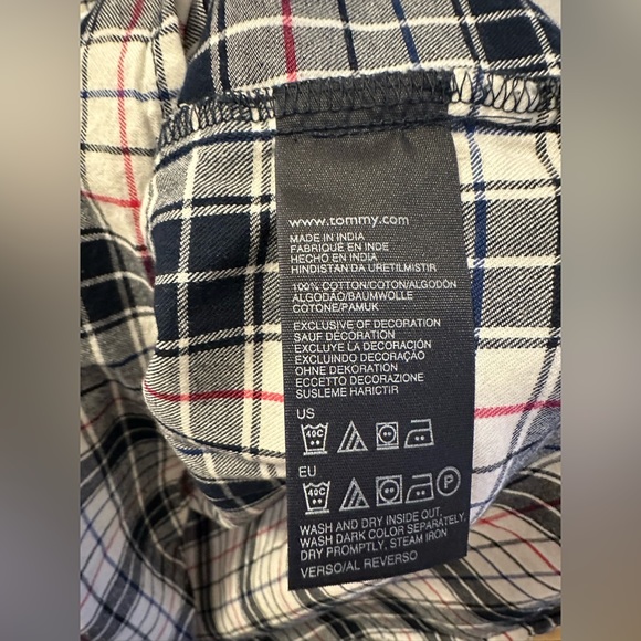 Tommy Hilfiger blouse - Picture 3 of 4